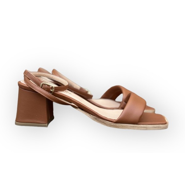 sandalo Mery in pelle