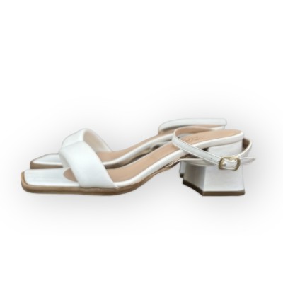 sandalo Mery in pelle bianco