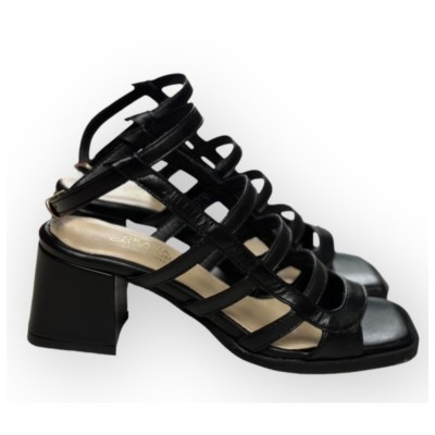sandalo Incanto in pelle nero