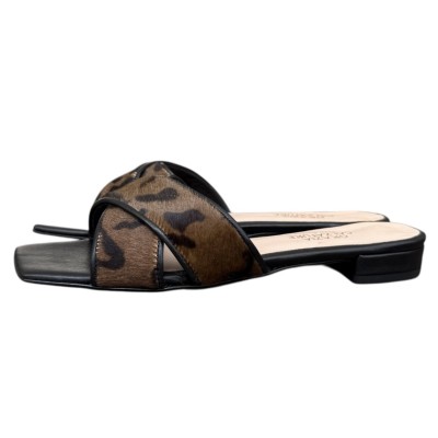 ciabattina Ibiza in pelle nero e animalier