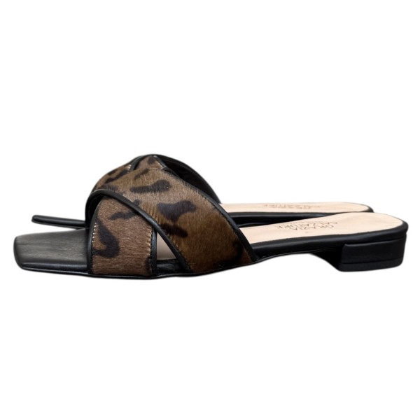 ciabattina Ibiza in pelle nero e animalier
