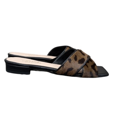ciabattina Ibiza in pelle nero e animalier