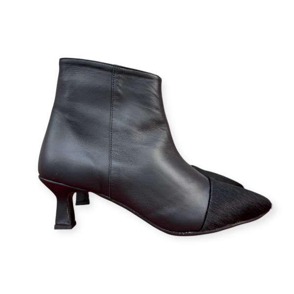 stivaletto Giuly in pelle nero e inserto animalier