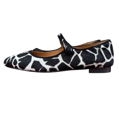 ballerina Chiara in pelle animalier giraffa fondo bianco