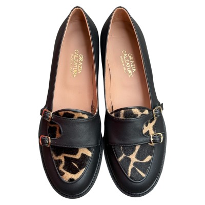 mocassino Milly in pelle nero e inserto animalier giraffa