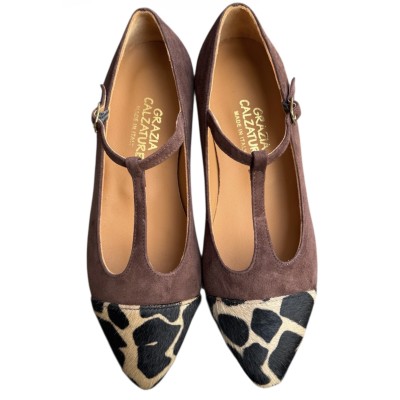 ballerina Maria in camoscio cioccolata e animalier giraffa