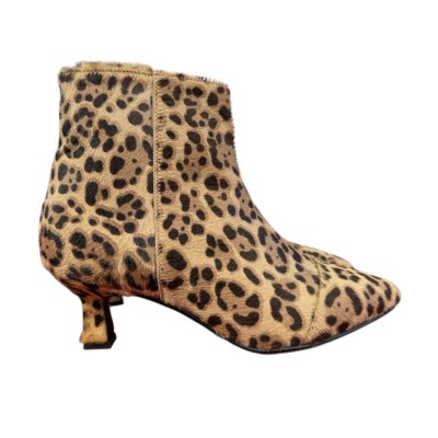 stivaletto Giuly in pelle animalier maculato