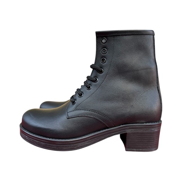 anfibio Kristof in pelle nero