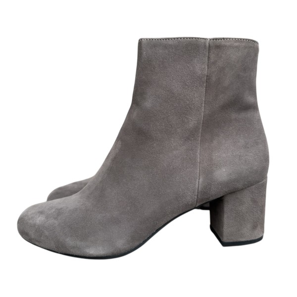 stivaletto Fabia  in camoscio tortora