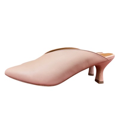 sabot kelly in pelle nude