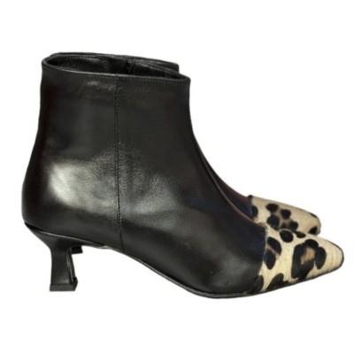 stivaletto Giuly in pelle nero e inserto animalier maculato