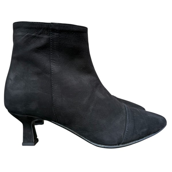 stivaletto Giuly in nabuk nero