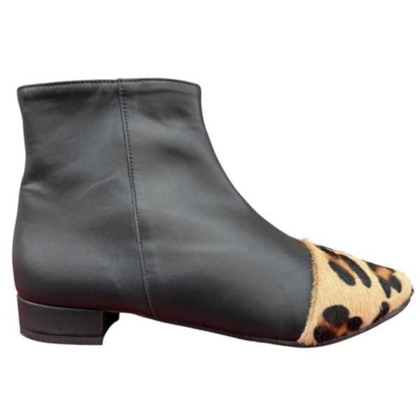 stivaletto Mimy in pelle nero e inserto animalier maculato