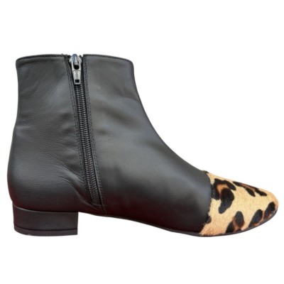 stivaletto Mimy in pelle nero e inserto animalier maculato