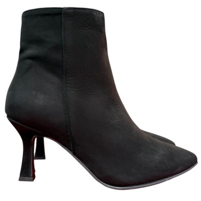 stivaletto Ariete in nabuk nero
