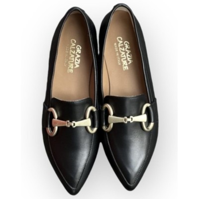 mocassino Carol in pelle nero  morsetto in oro
