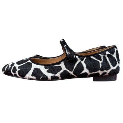 ballerina Chiara in pelle animalier giraffa fondo bianco