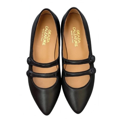 ballerina Katia in pelle nera